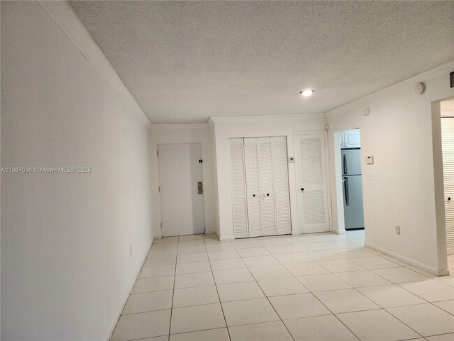 Building Photo - 17530 NW 68th Ave