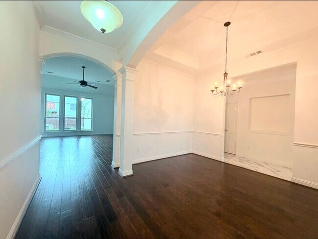 Foto del edificio - 11821 Cotswold Dr