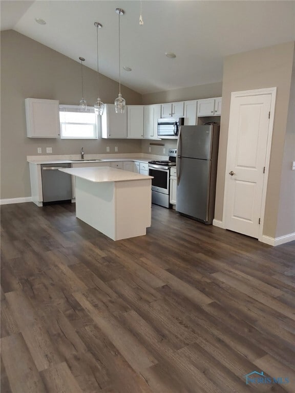 Building Photo - 3374 Rivers Edge Dr