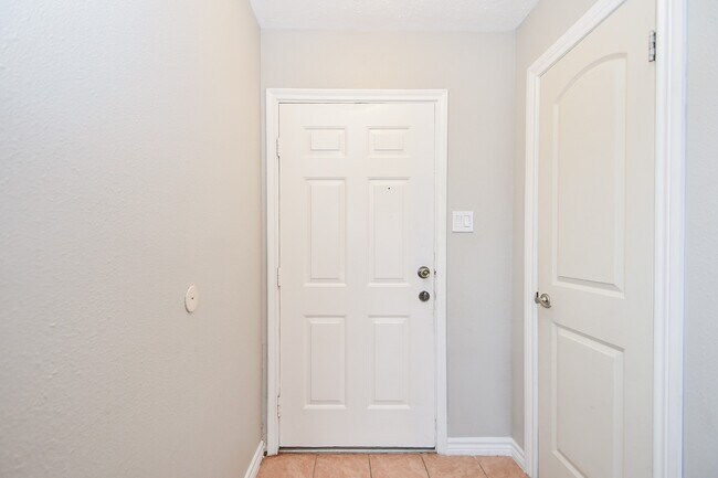 Building Photo - 13106 Bamboo Forest Trail
