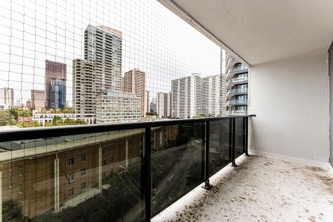 Building Photo - 155 Wellesley Street East