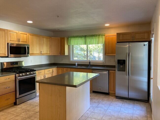 Foto del edificio - 901 Old Bridge Ln