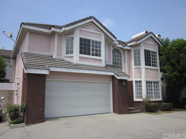 Primary Photo - 756 W Naomi Ave