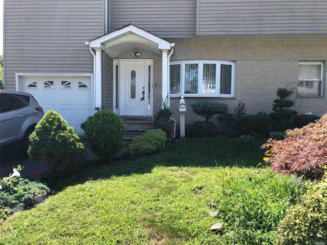 Primary Photo - 188 Beechwood Ave