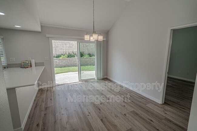 Foto del edificio - 26111 Bungalow Ct Dr