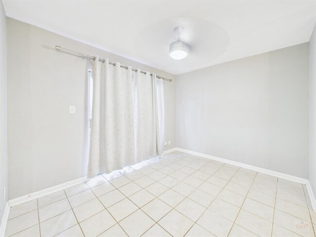 Building Photo - 3018 S 1st St