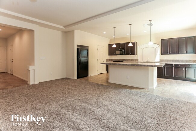 Foto del edificio - 9735 Morgan Creek Ct