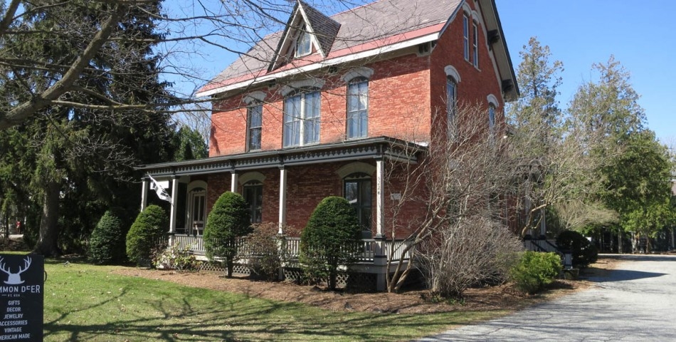 Primary Photo - The Tracey House