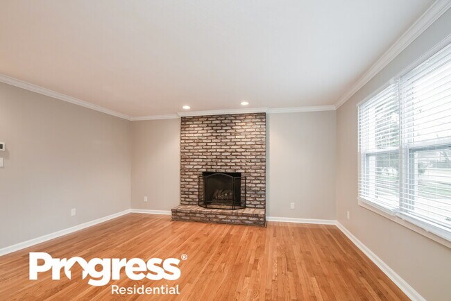 Foto del edificio - 11520 Rolling Springs Dr
