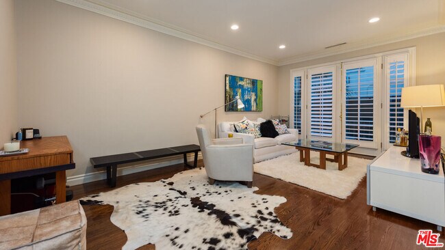 Foto del edificio - 9601 Charleville Blvd