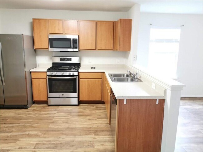 Foto del edificio - 12100 Briarcreek Loop