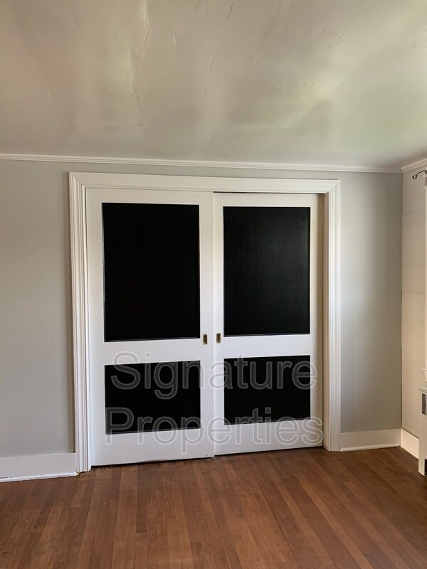 Building Photo - 1211 US-58