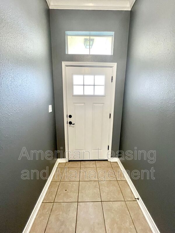Building Photo - 447 Harbor Oaks Dr