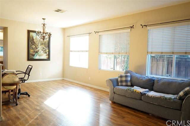 Foto del edificio - 6140 Fairlane Ave