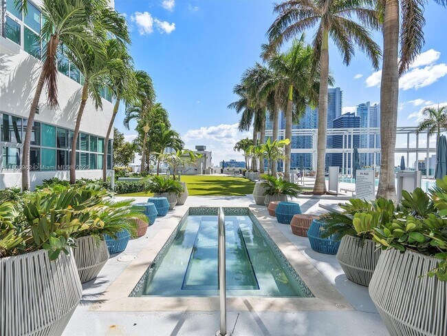 Foto del edificio - 3301 NE 1st Ave
