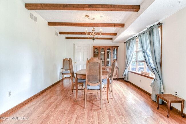 Building Photo - 24 Peach Tree Rd