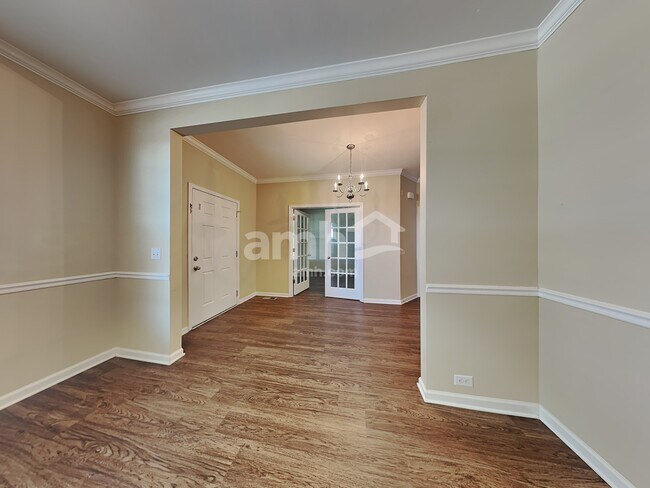 Building Photo - 2636 Lakeside Meadows Drive