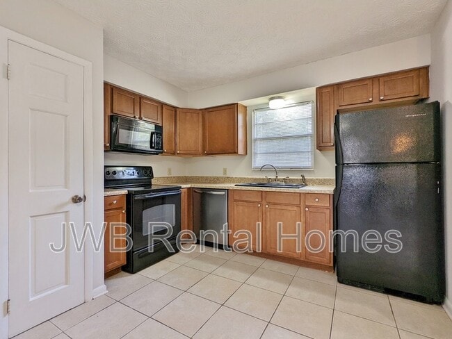 Building Photo - 11800 Mandarin Forest Dr