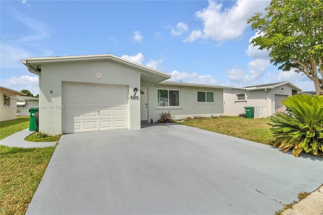 Foto del edificio - 6935 NW 11th St