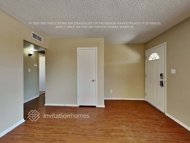 Building Photo - 2346 E Riviera Dr