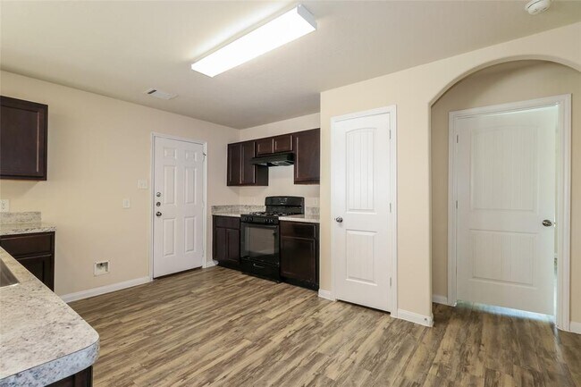Building Photo - 2438 Tomica Ct