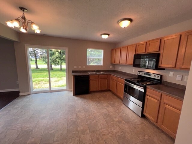 Building Photo - 903 CURLEW LANE