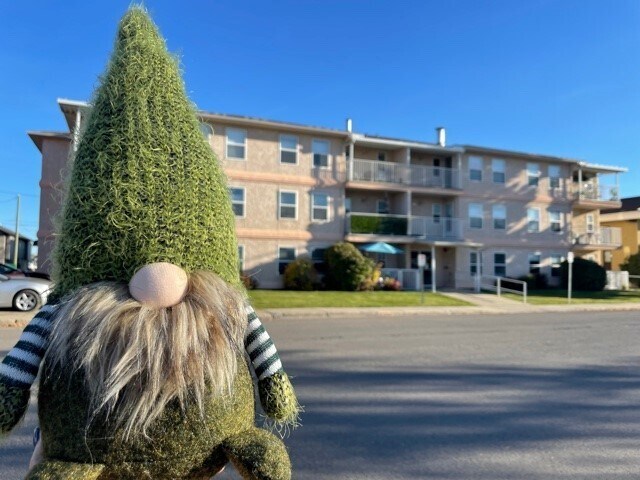 Photo du bâtiment - 1 Bed 1 Bath Unit in Olds, AB