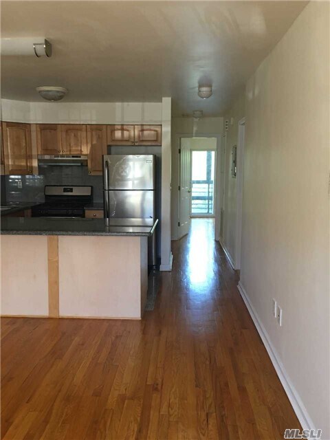 Building Photo - 114-41 Dalian Ct