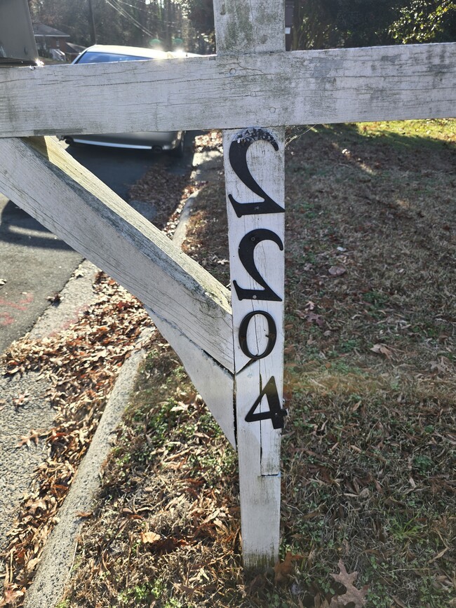 Foto del edificio - 2204 Dallas St