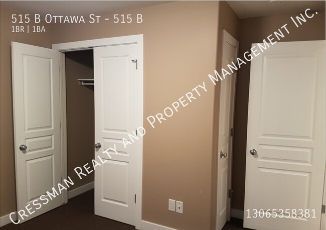 Photo du bâtiment - 1 Bed, 1 bath Basement suite located in Churchill downs