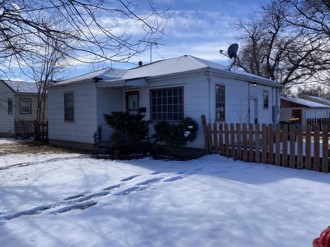 Primary Photo - 4301 S Clarkson St