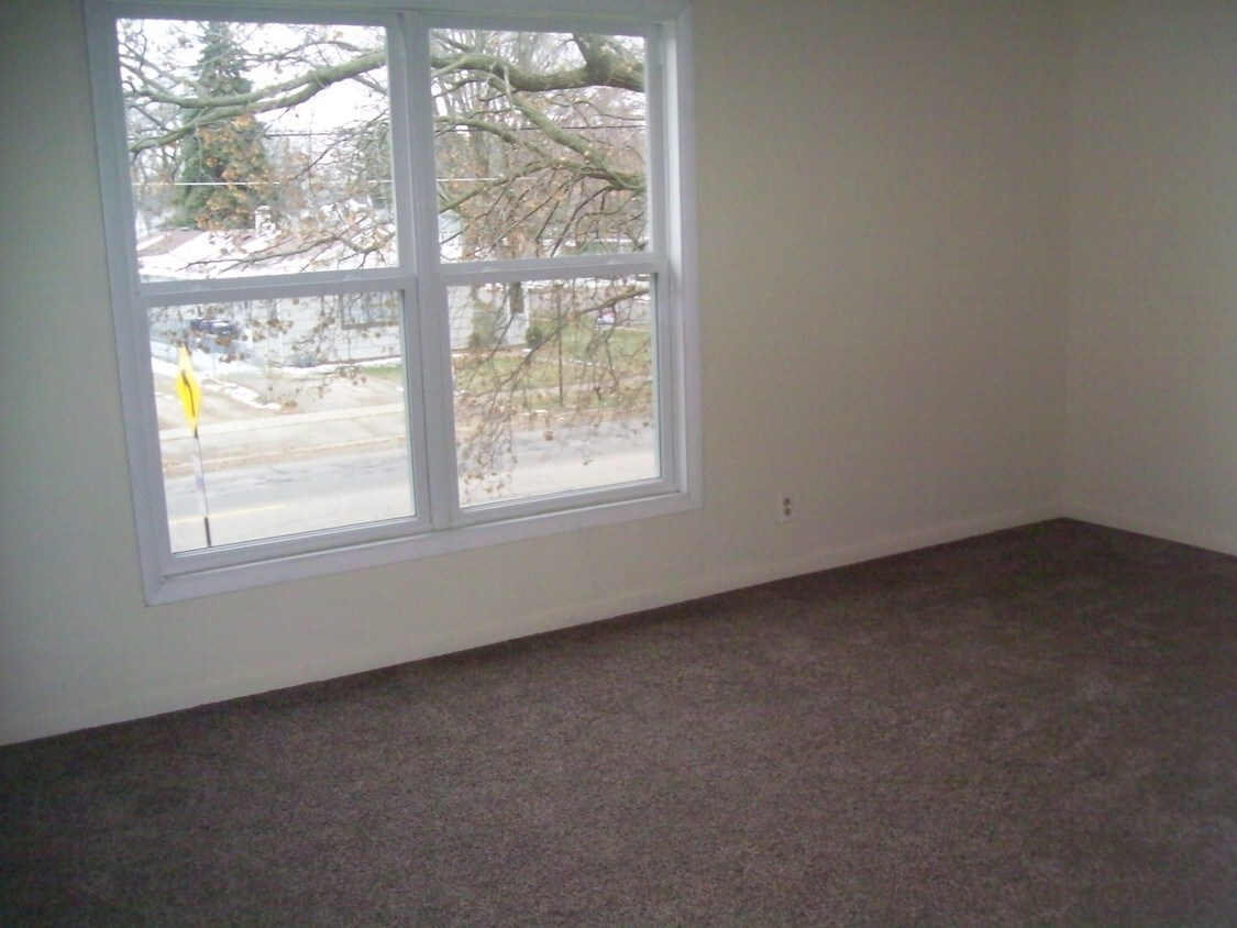 Primary Photo - 1407 N 14th St