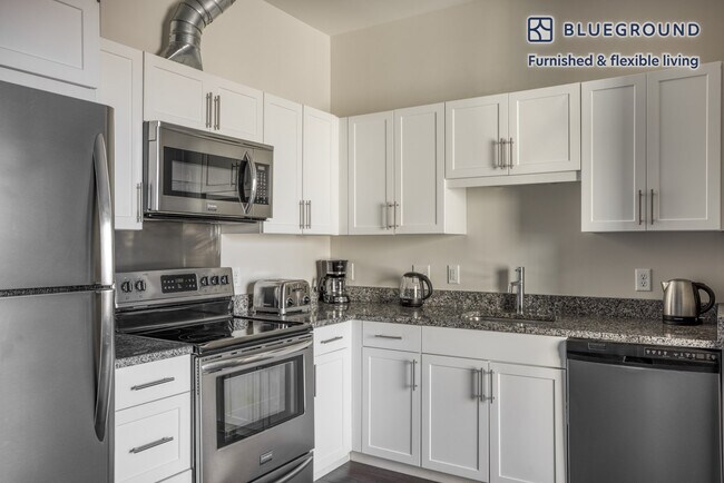 Foto del edificio - 65 Brainerd Rd