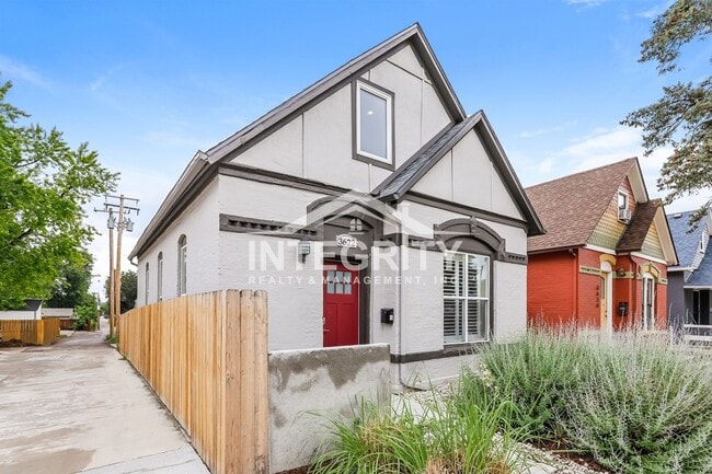 Building Photo - 3622 W 29th Ave