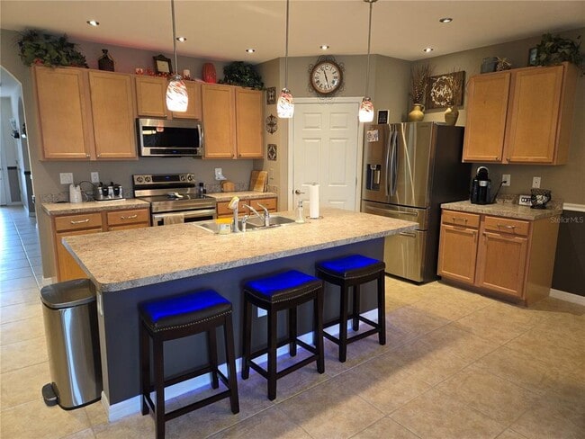 Building Photo - 7436 Mikasa Dr