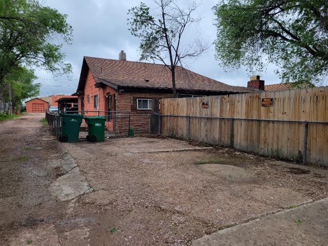 Foto del edificio - 2423 E St Vrain St