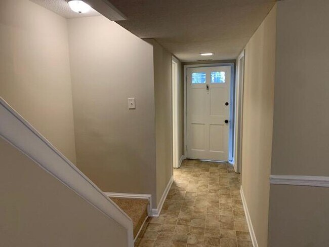 Building Photo - 1200A Falls Church Rd., Raleigh - Bev Roberts Rentals & Property Management