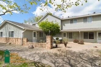 Building Photo - 1602 Helmo Ave N
