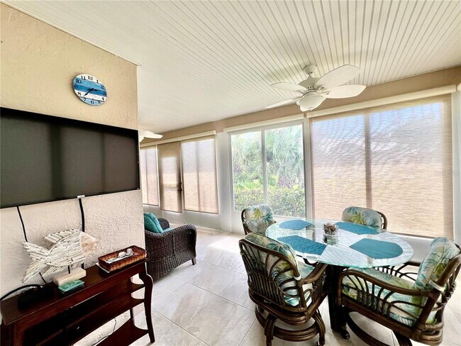 Building Photo - 1010 Islamorada Blvd