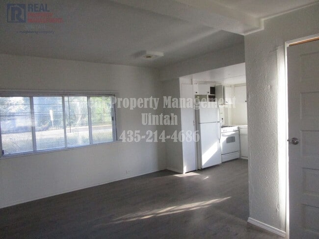 Building Photo - Cozy 3 Bedroom 1 Bathroom Trailer Home!!!