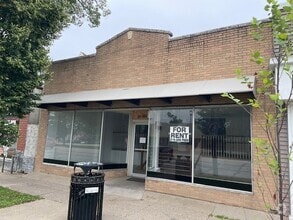 Building Photo - 1537 1st Ave SE