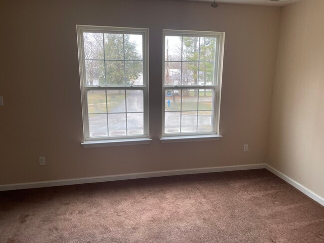 Building Photo - 110 Pettus Pt
