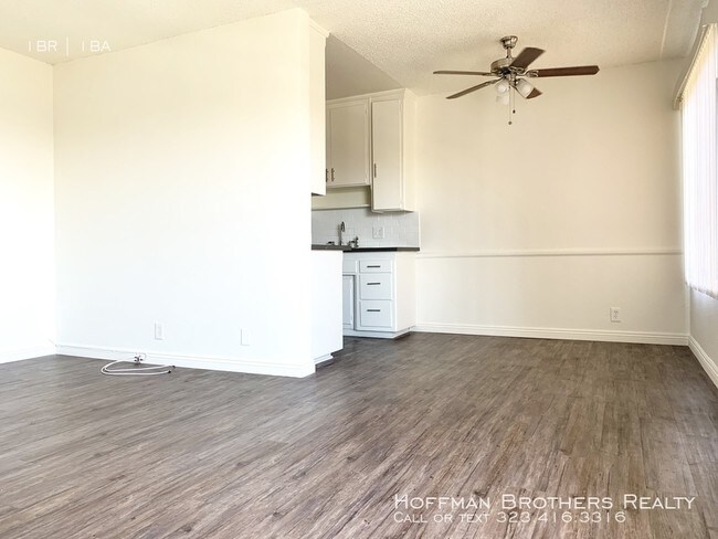 Building Photo - 4847 W Slauson Ave Windsor Hills, CA 90056