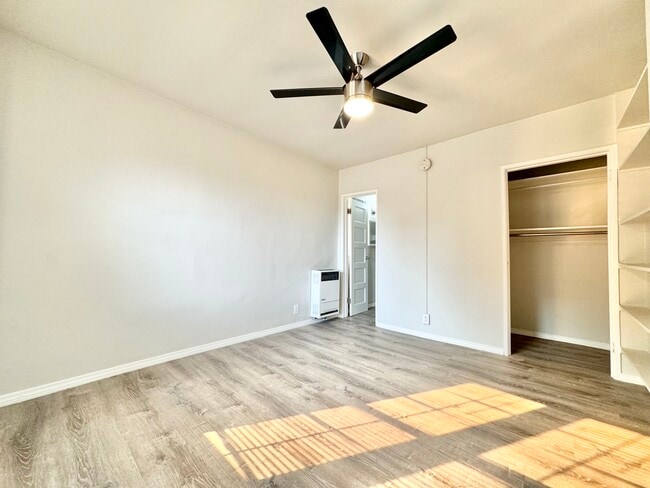 Building Photo - 858 N La Fayette Park Pl