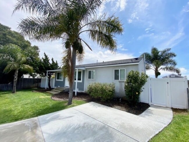 Building Photo - 3 Bedroom 2 Bath with View! (USD / Linda V...