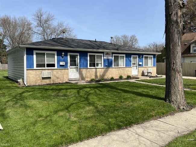 Building Photo - 2 br, 1 bath Duplex - 232 Miles St