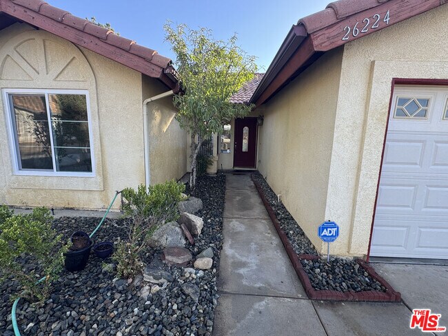 Building Photo - 26224 Huxley Dr