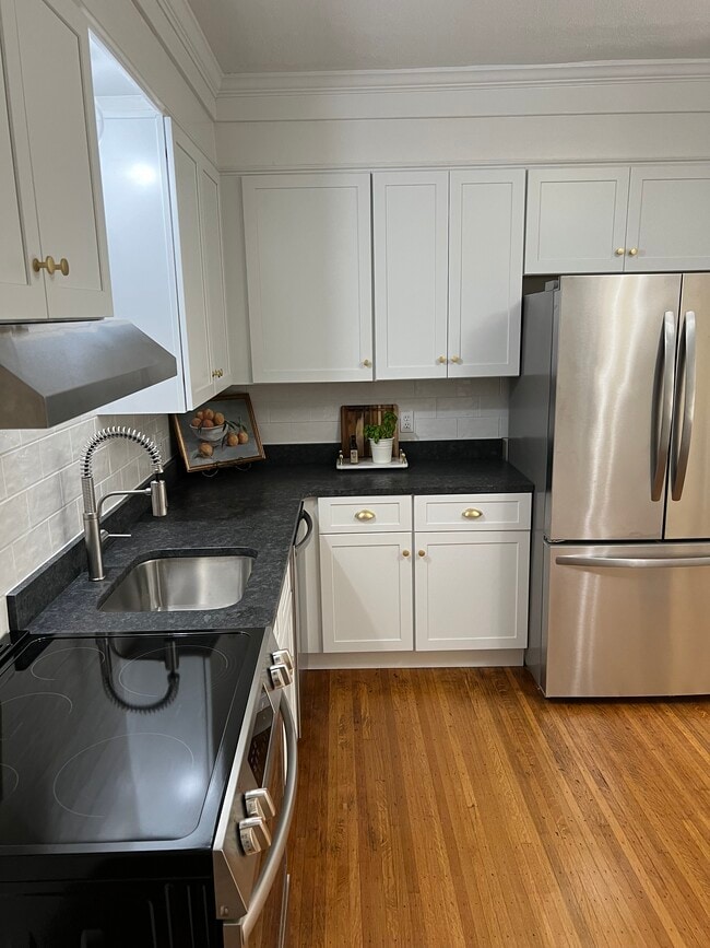 Leathered granite countertops - 101 High St