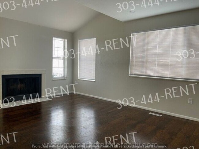Foto del edificio - Completely remodeled! Nice 3 bedroom duplex!