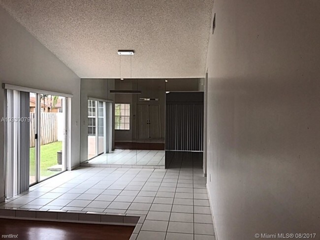 Building Photo - 6049 SW 128th Ct